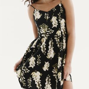 H&M Floral Black Dress NWT - size small